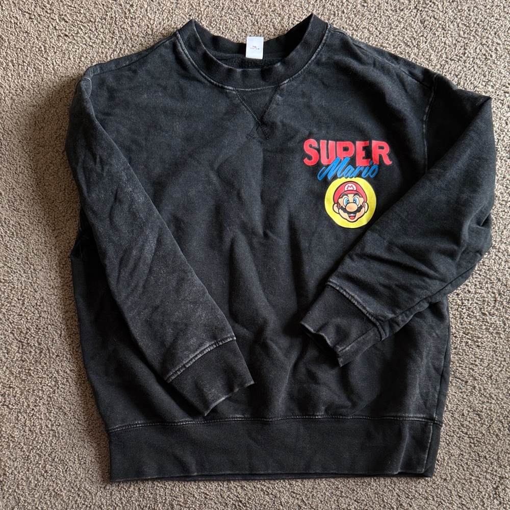 Old Navy super Mario crewneck
